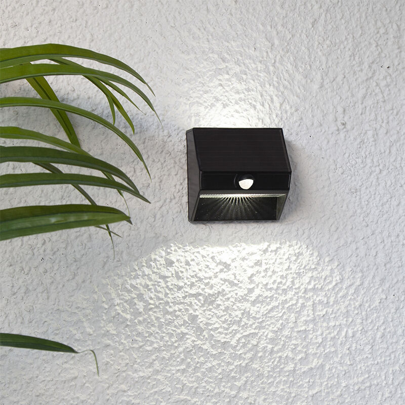 Kunststof buiten wandlamp op zonne-energie zwart, Amier, 0,06W, 5000K LED, IP44