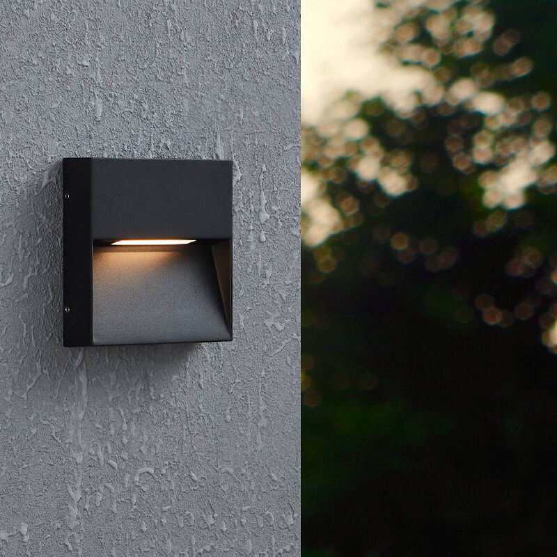 Zwarte moderne buitenlamp aluminium, Lamar, 4,8W, warm tot koud wit verstelbare LED, IP65