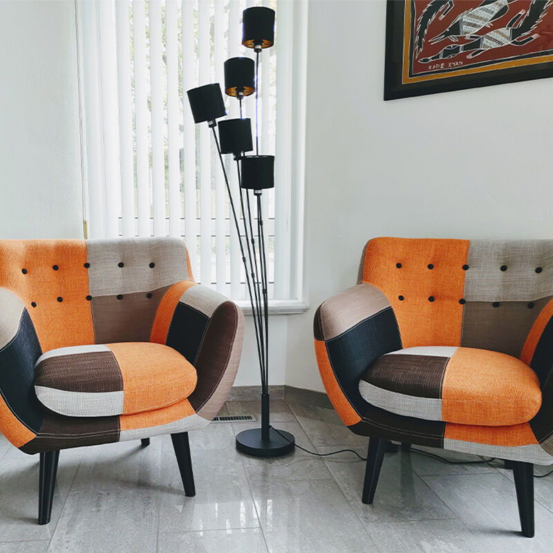 Zwarte vloerlamp modern, Koge, met schakelaar