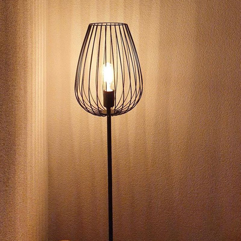 Zwarte moderne vloerlamp metaal, Kitana, met schakelaar