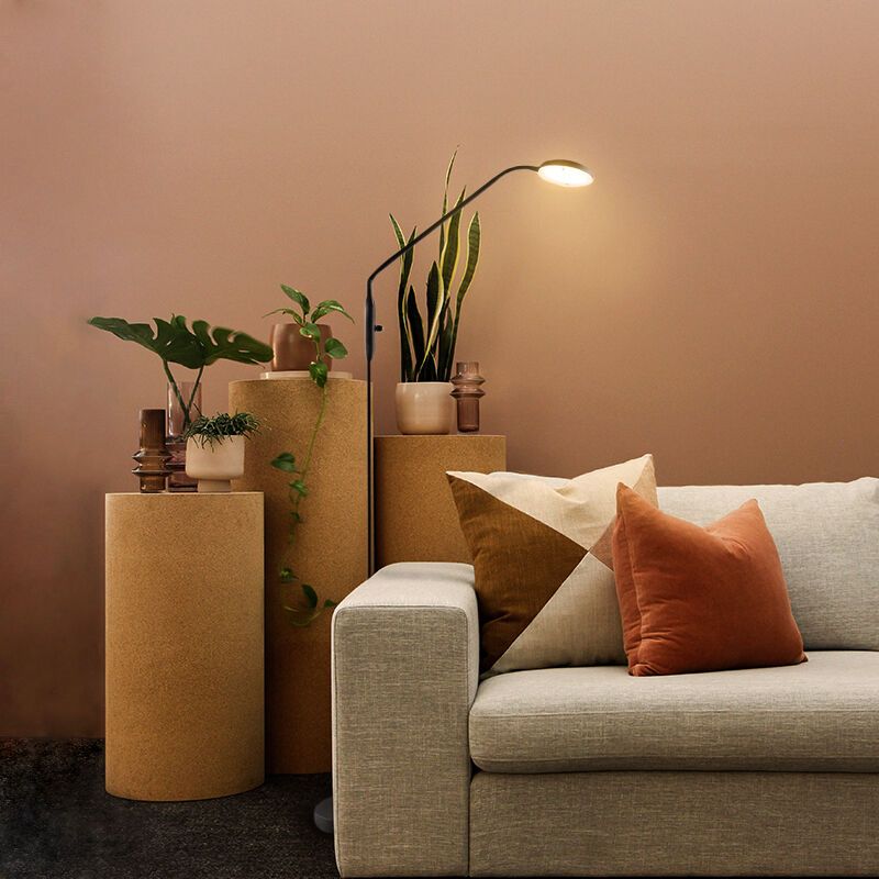 Zwarte staande leeslamp Salvador, 5w, met draaidimmer Zwarte staande leeslamp Salvador, 5w, met draaidimmer