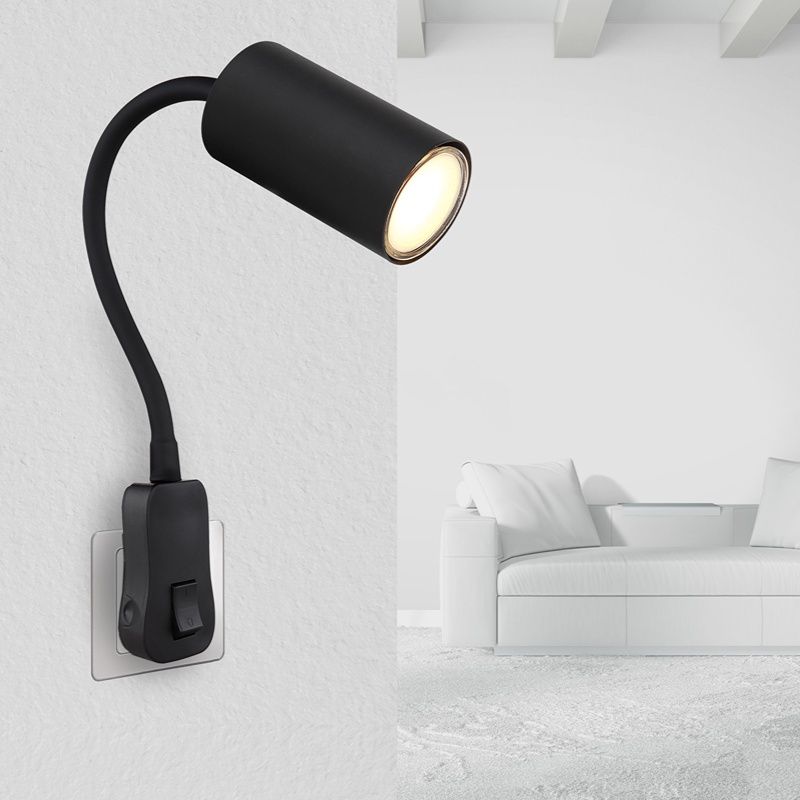 Zwarte design stopcontact wandlamp metaal, Roelof, met schakelaar