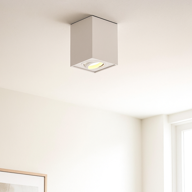 Vierkante, witte opbouwspot Dane, Richtbaar Vierkante, witte opbouwspot Dane, Richtbaar