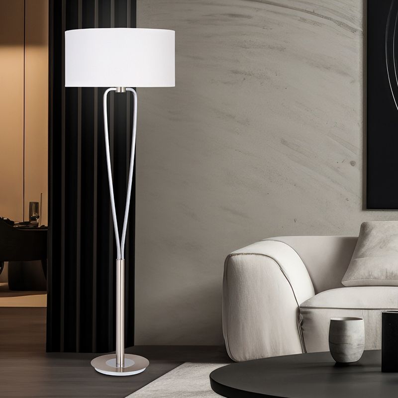 Moderne vloerlamp Lola, nikkel Mat