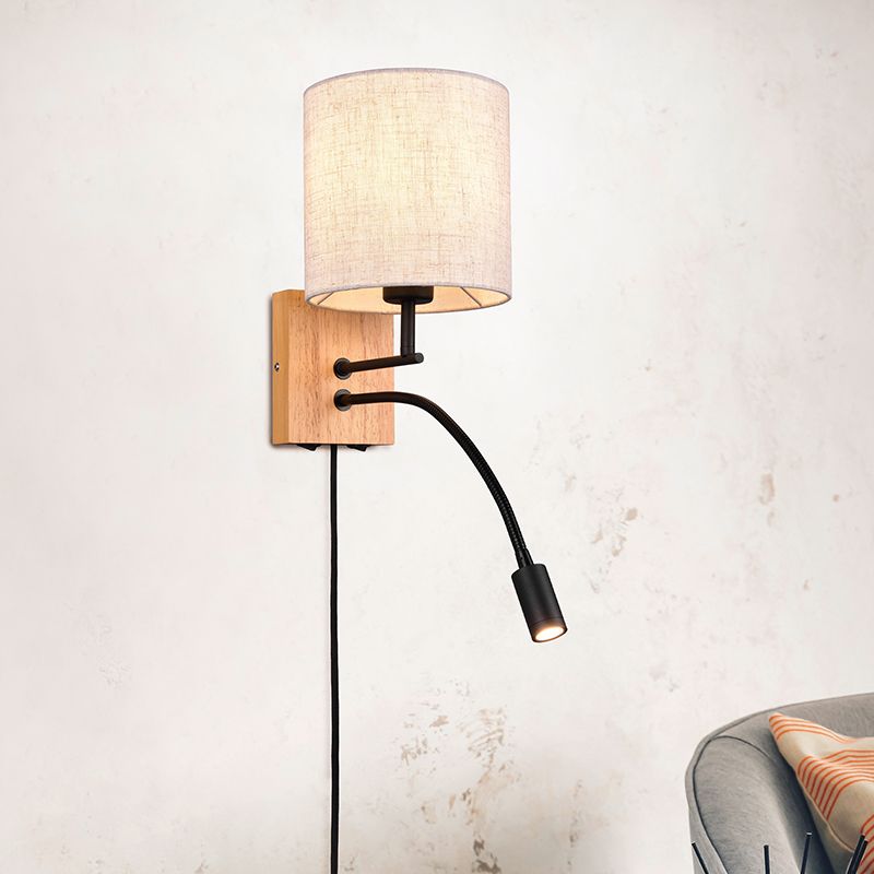 Witte wandlamp hout, Fransien, met schakelaar Witte wandlamp hout, Fransien, met schakelaar