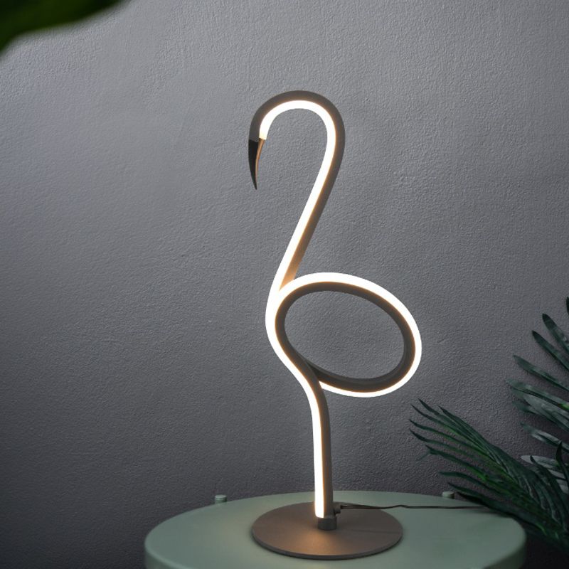 Zwarte tafellamp design, Puk, 6W, 3000K LED, met schakelaar