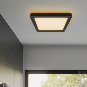 Zwarte badkamer plafondlamp Shivani, vierkant, IP44, 8W, 3000K LED