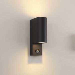 Moderne buiten wandlamp met bewegingssensor zwart, Corina, IP54