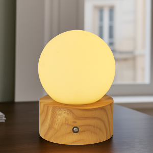 Houten tafellamp, Tiddo, 2W, dim to warm LED, met schakelaar