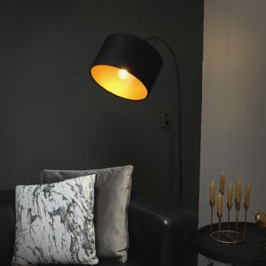 Moderne booglamp Urvin, zwart, stof