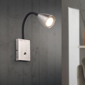 Nikkelen wandlamp modern, Joanne, met schakelaar