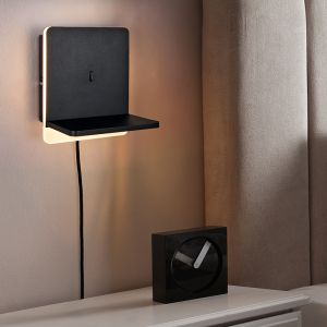Zwarte wandlamp modern, Margje, 9W, 3000K LED, met schakelaar