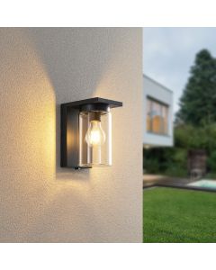 Zwarte buiten wandlamp met schemersensor modern, Yves, IP44