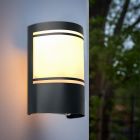 Moderne buiten wandlamp met schemersensor Manuel, zwart, aluminium, IP44