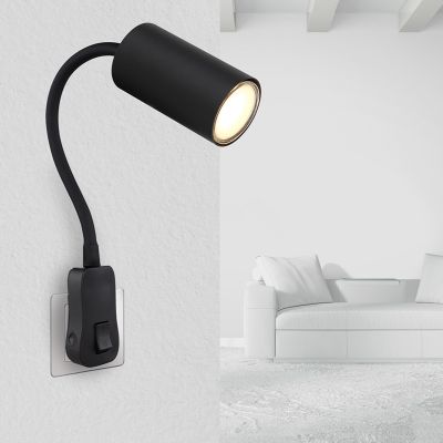 Zwarte design stopcontact wandlamp metaal, Roelof, met schakelaar