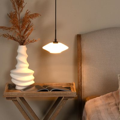 Witte hanglamp modern, Trevor