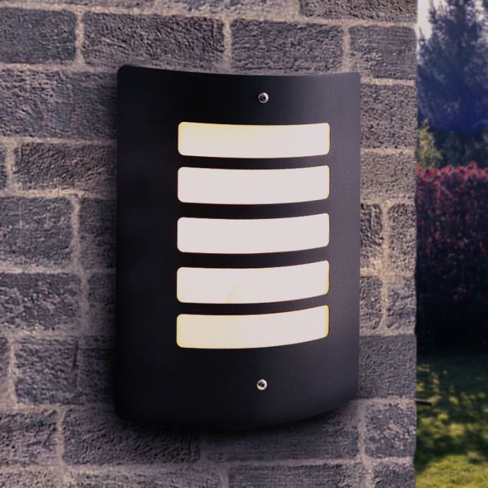 Moderne buiten wandlamp met schemersensor Manuel, zwart, aluminium, IP44