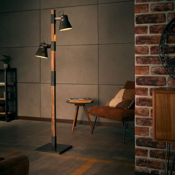 Industriële staande leeslamp Audrey, Metaal, met aan/uit schakelaar op het snoer