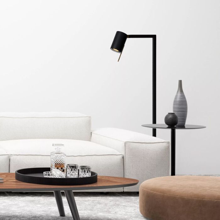 Zwarte moderne staande leeslamp, Lesley, metaal