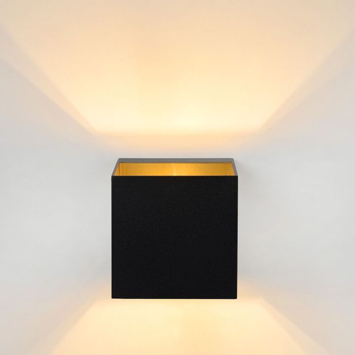 Zwarte moderne wandlamp, Devi, metaal