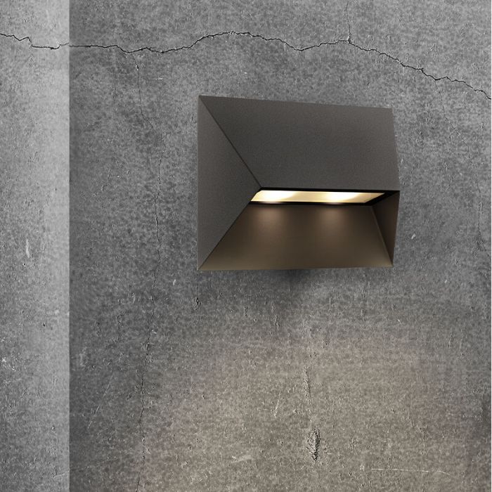 Zwarte buitenlamp modern, Pontio, IP54