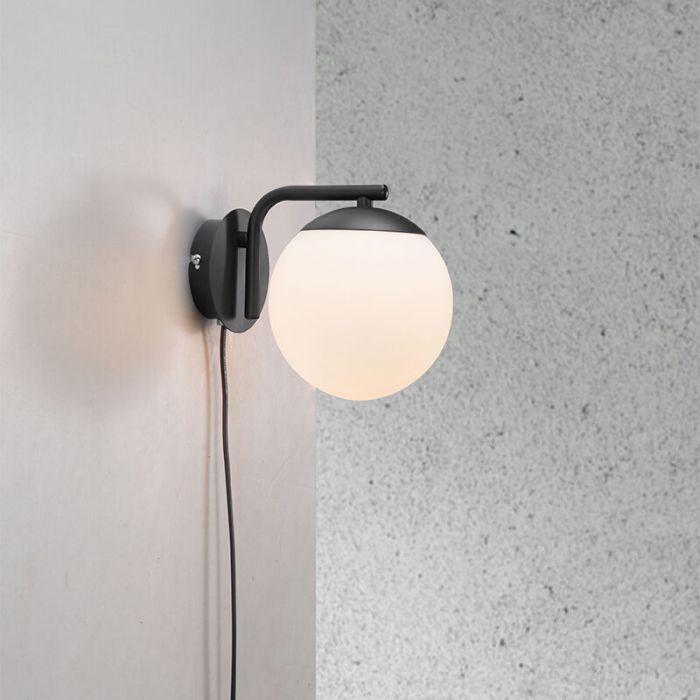 Zwarte wandlamp design, Grant, met schakelaar