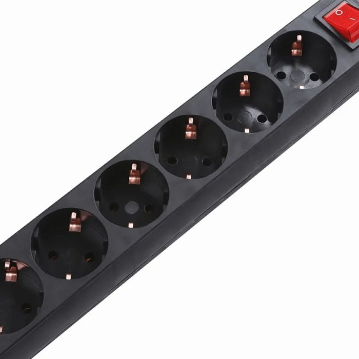 Stekkerdoos 6-voudig met schakelaar 3 meter, zwart