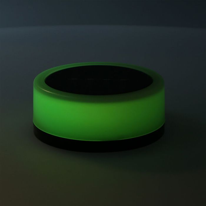 Prikspot op zonne-energie Nermin, kunststof, IP44, RGB + 2700K, met schemersensor