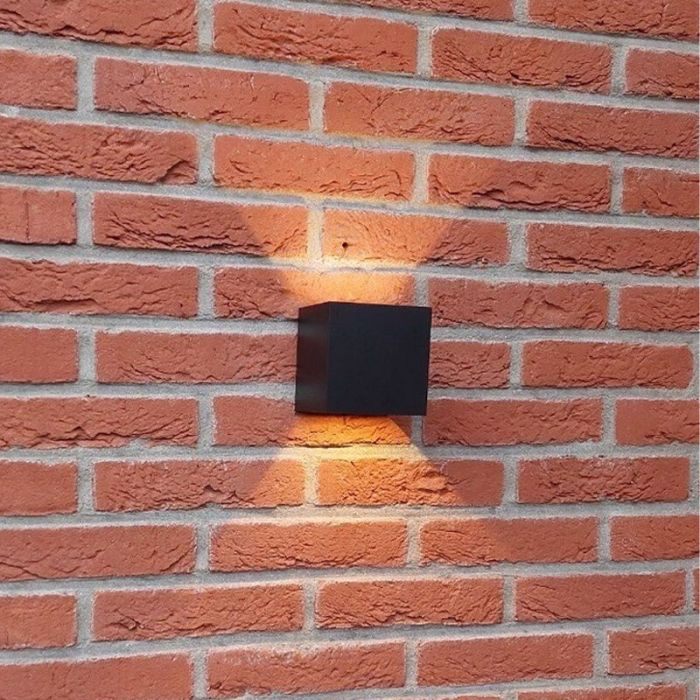 Zwarte buiten wandlamp Dion, aluminium, modern, IP65, dim-to-warm