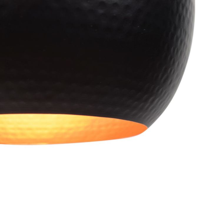 Zwarte, industriële hanglamp Fatehvir met koperen binnenkant