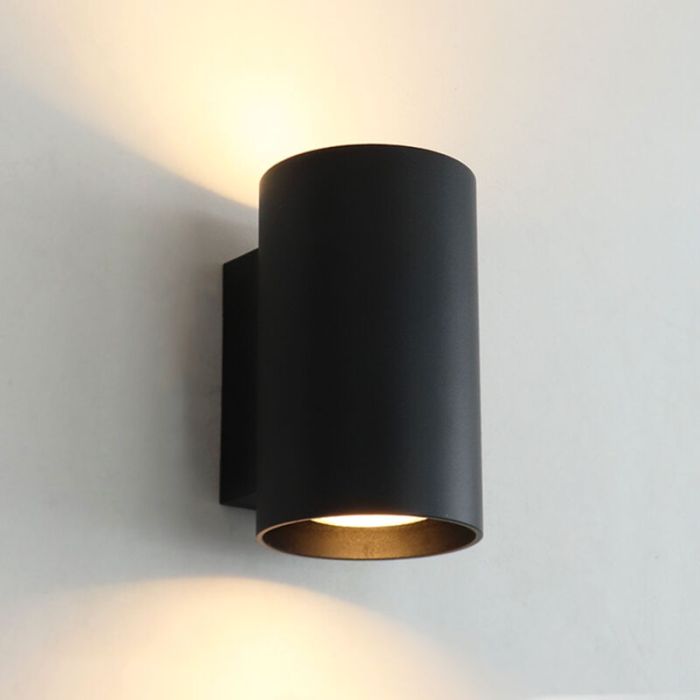Zwarte wandlamp Friso, zwart